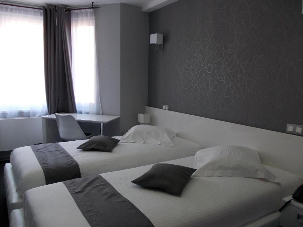 Hotel Phenix Brussels Room photo